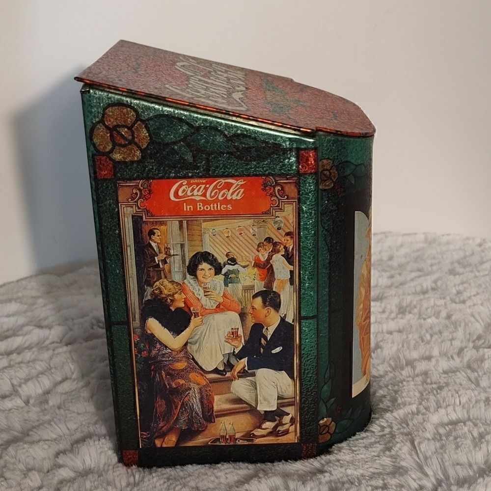Vtg. 1995 Coca-Cola Slope Lid Tin - Picture 4 of 8